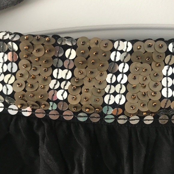 Mandees halter top with embellishments sequins - Picture 2 of 3